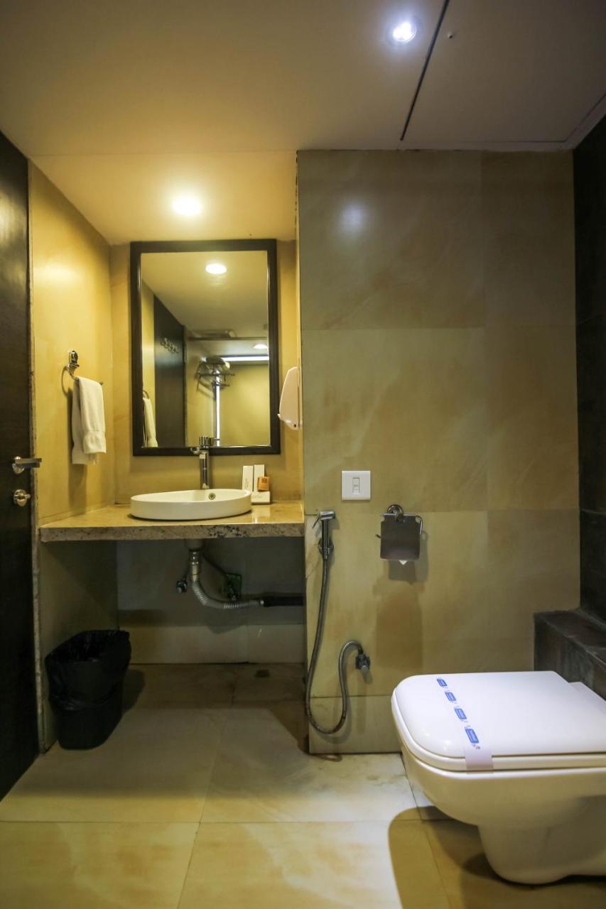 Hotel Lxia Hinjewadi - Indian Nationals Only Pimpri-Chinchwad Экстерьер фото